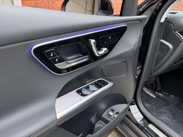 2025 Mercedes Benz GLC 350e 4MATIC photo 11
