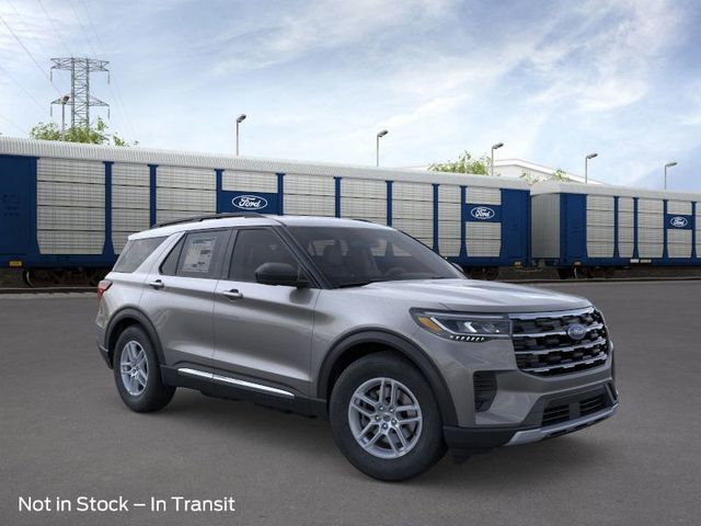 2025 Ford Explorer photo 5