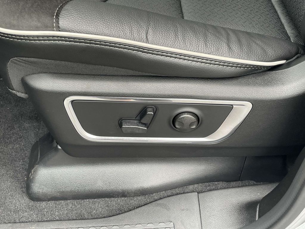2026 Ram 1500 Laramie photo 25