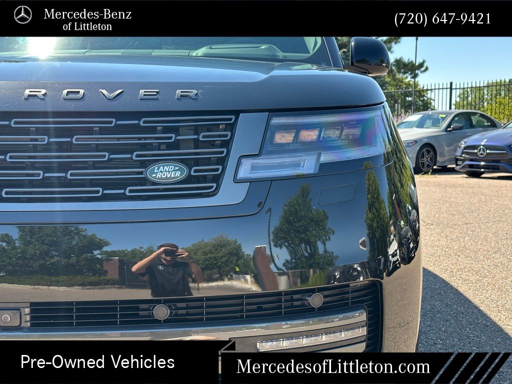 2024 Land Rover Range Rover SE photo 7