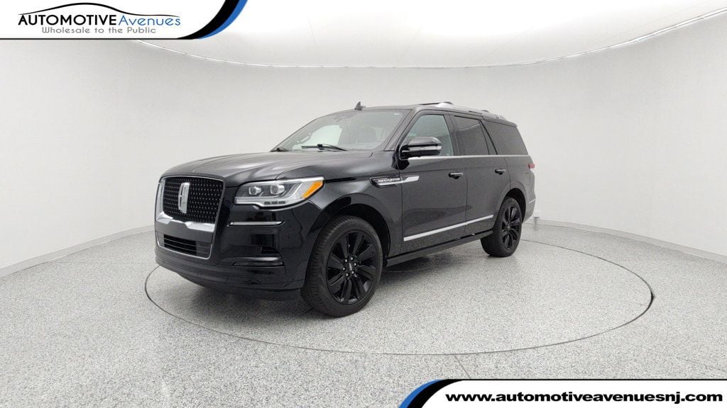 2022 Lincoln Navigator Reserve's photo
