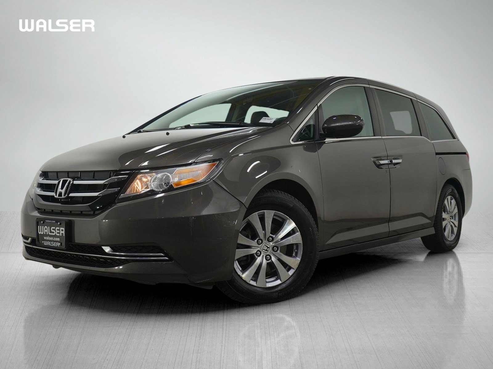 2016 Honda Odyssey SE's photo