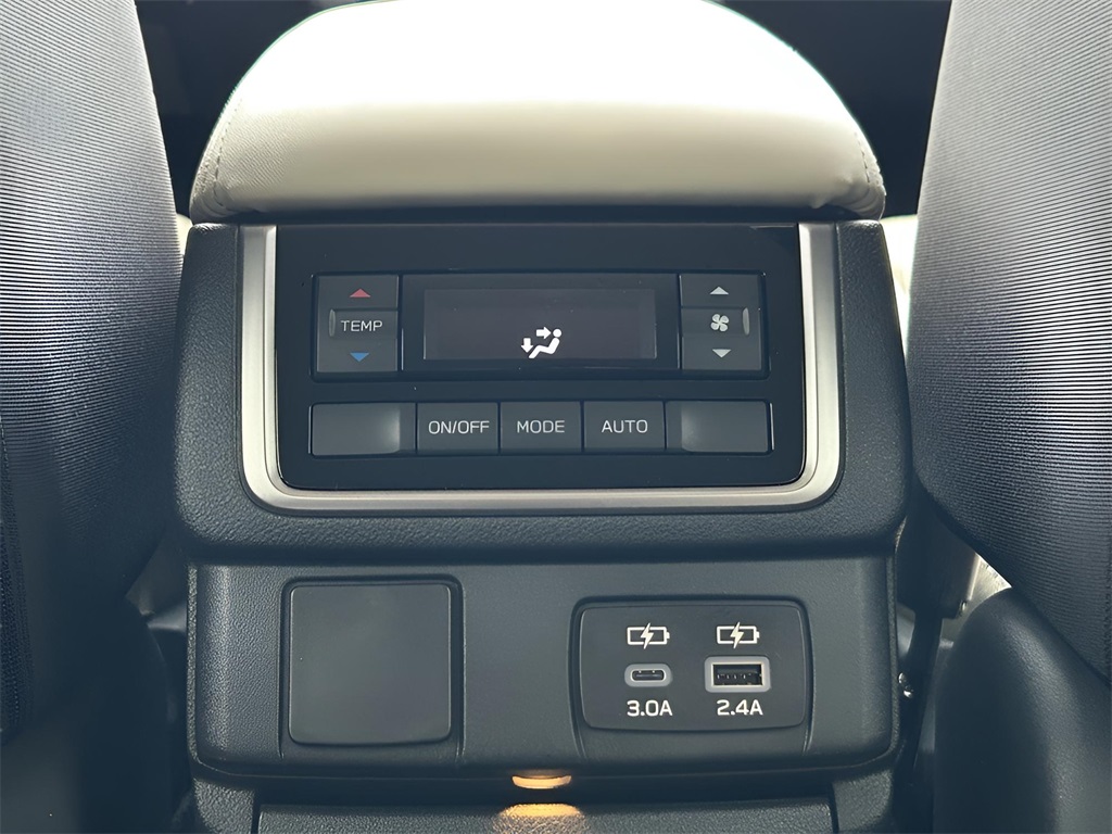 2025 Subaru Ascent Premium photo 12