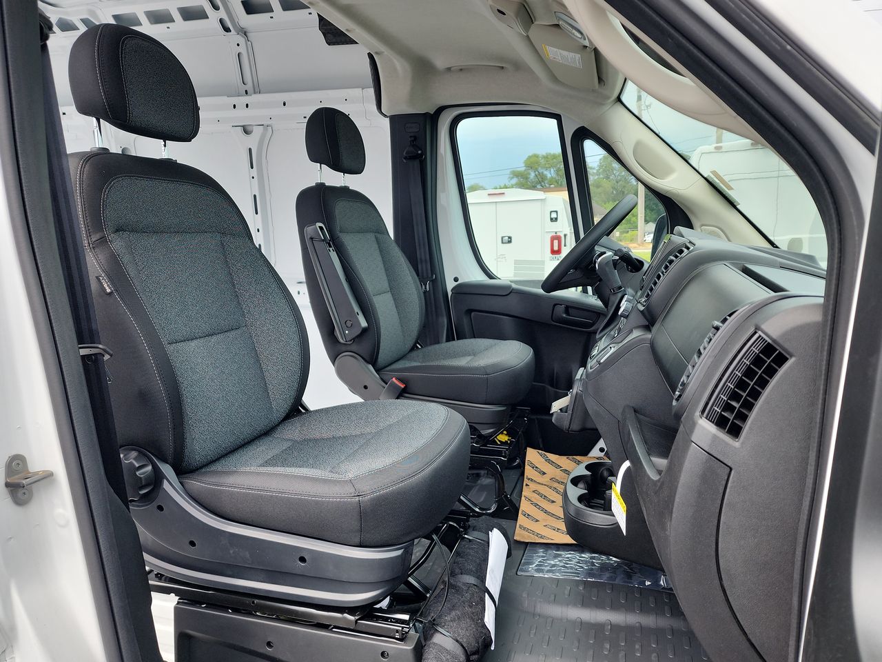 2025 Ram ProMaster 2500 photo 20