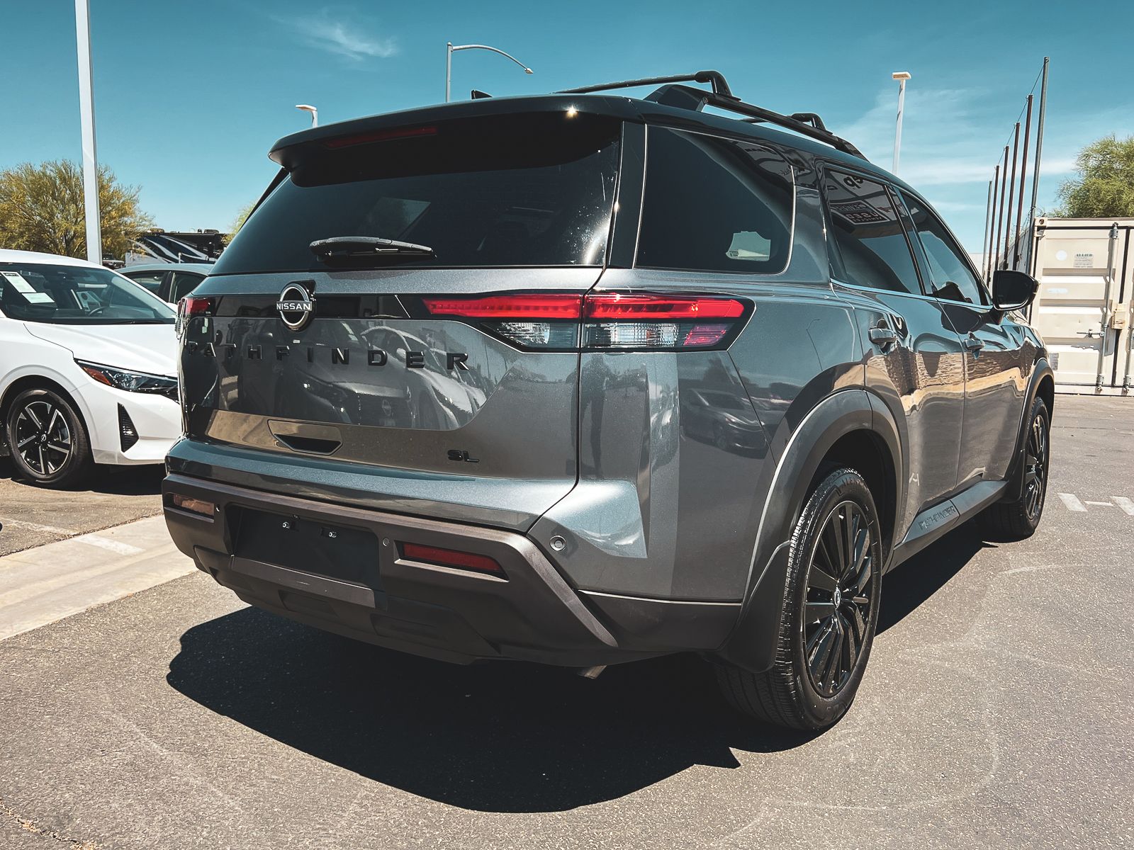 2022 Nissan Pathfinder SL photo 11