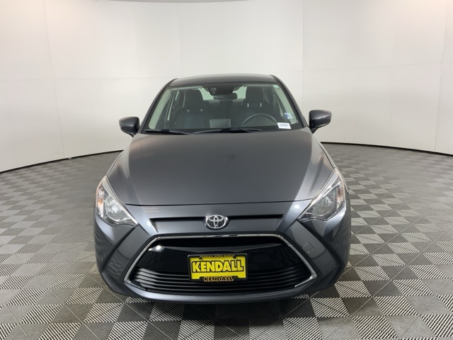 2017 Toyota Yaris iA Base photo 2