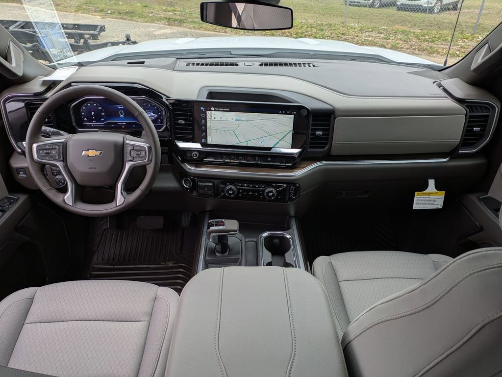 2025 Chevrolet Silverado 1500 LT photo 24