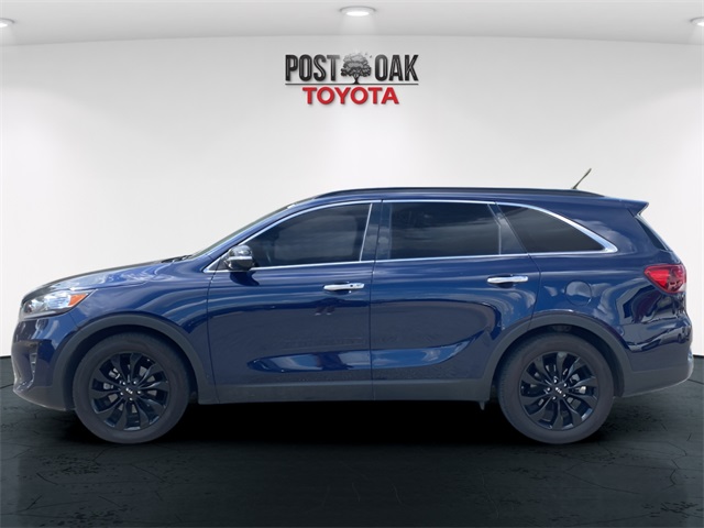 2020 Kia Sorento S photo 2