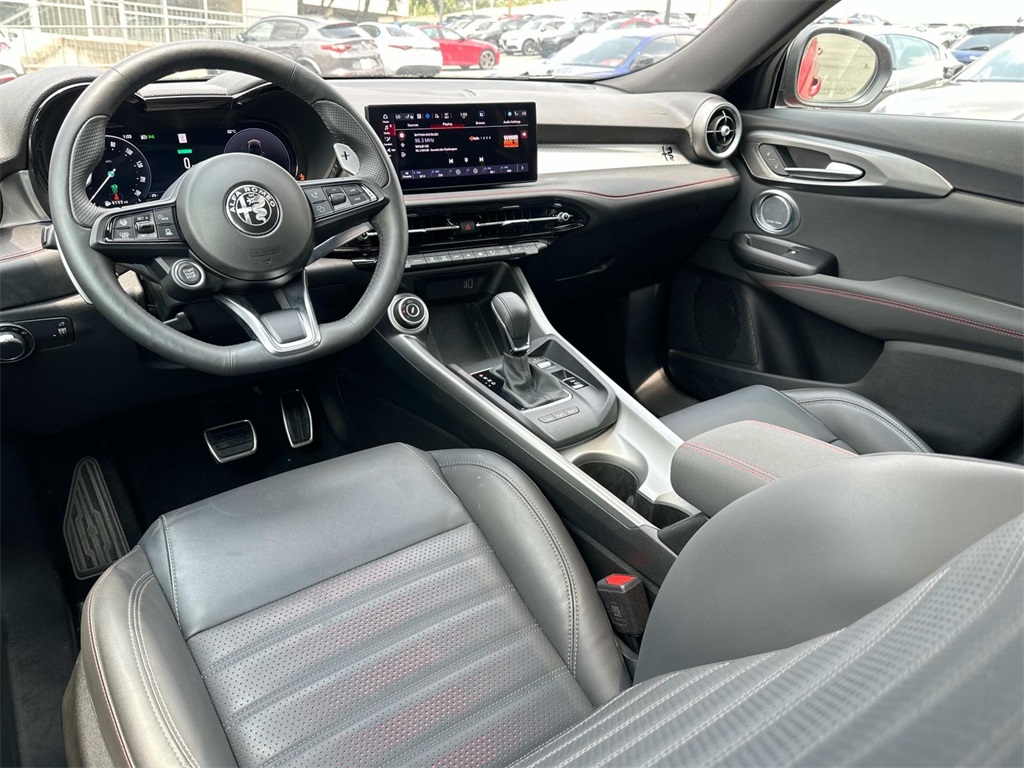 2025 Alfa Romeo Tonale Tributo Italiano photo 2
