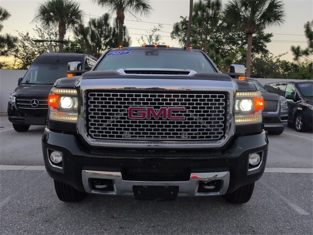 2017 Gmc Sierra Denali photo 3