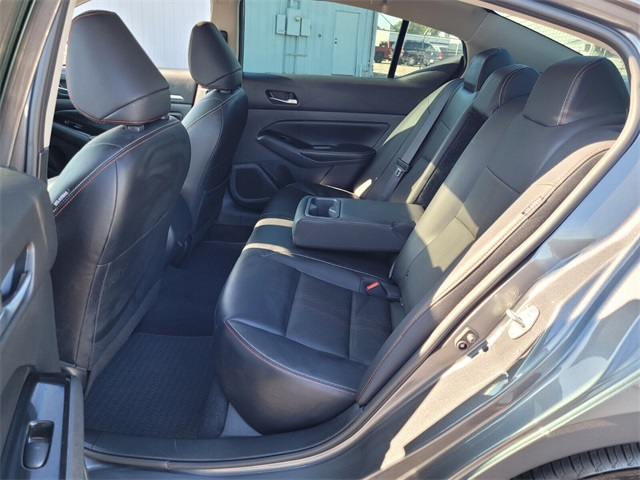 2024 Nissan Altima 2.5 SR photo 9