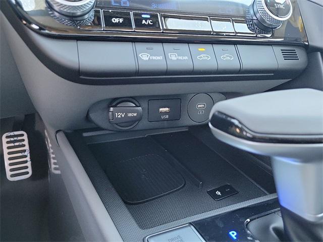 2025 Hyundai Elantra SEL Sport photo 13