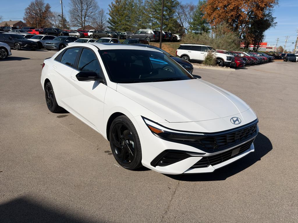 2026 Hyundai Elantra SEL's photo