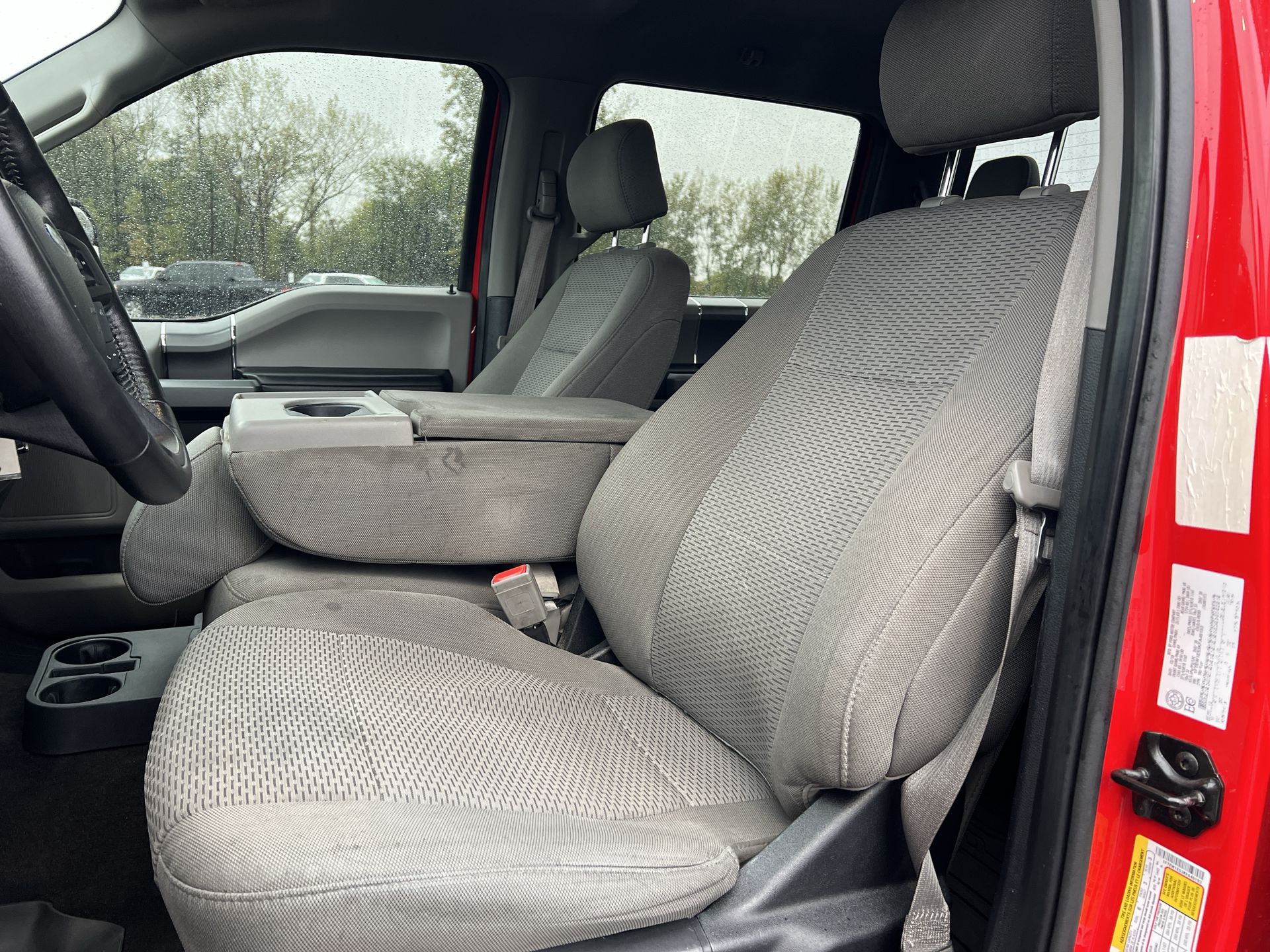 2019 Ford F-150 XLT photo 16