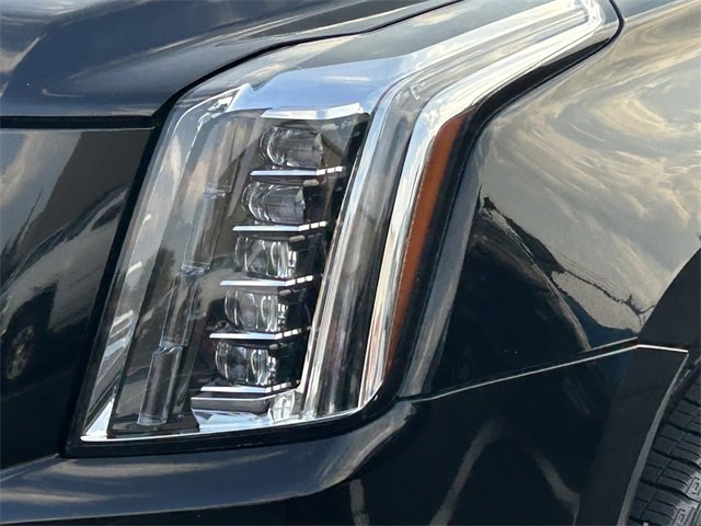 2017 Cadillac Escalade Luxury photo 26