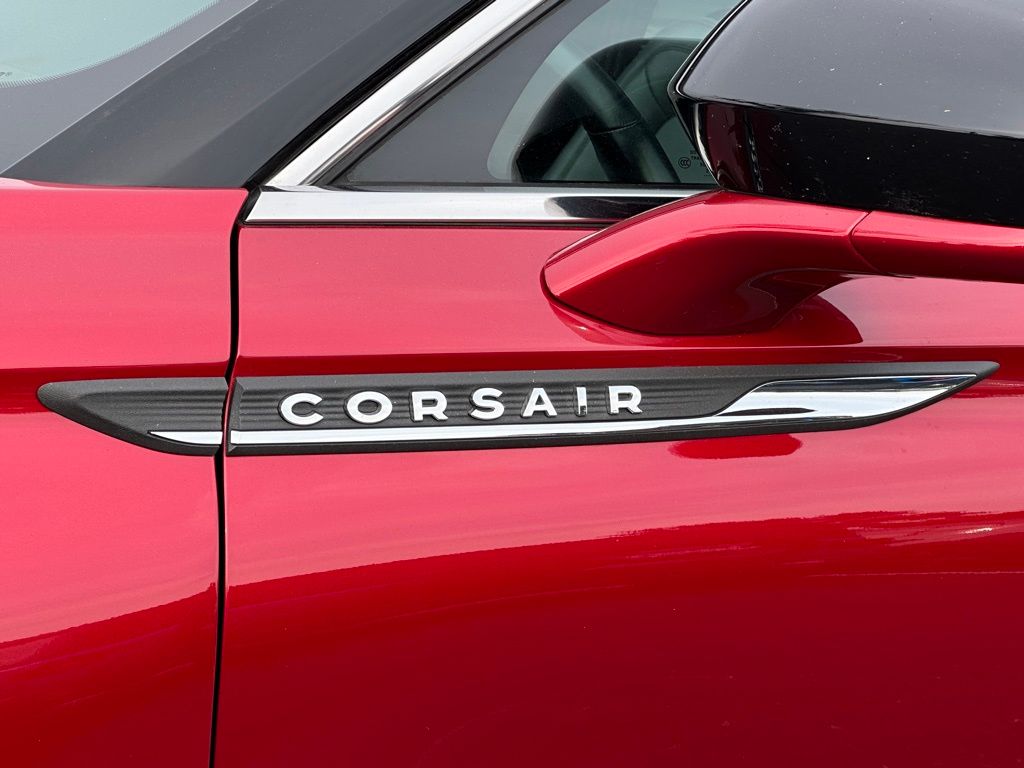 2021 Lincoln Corsair Standard photo 10