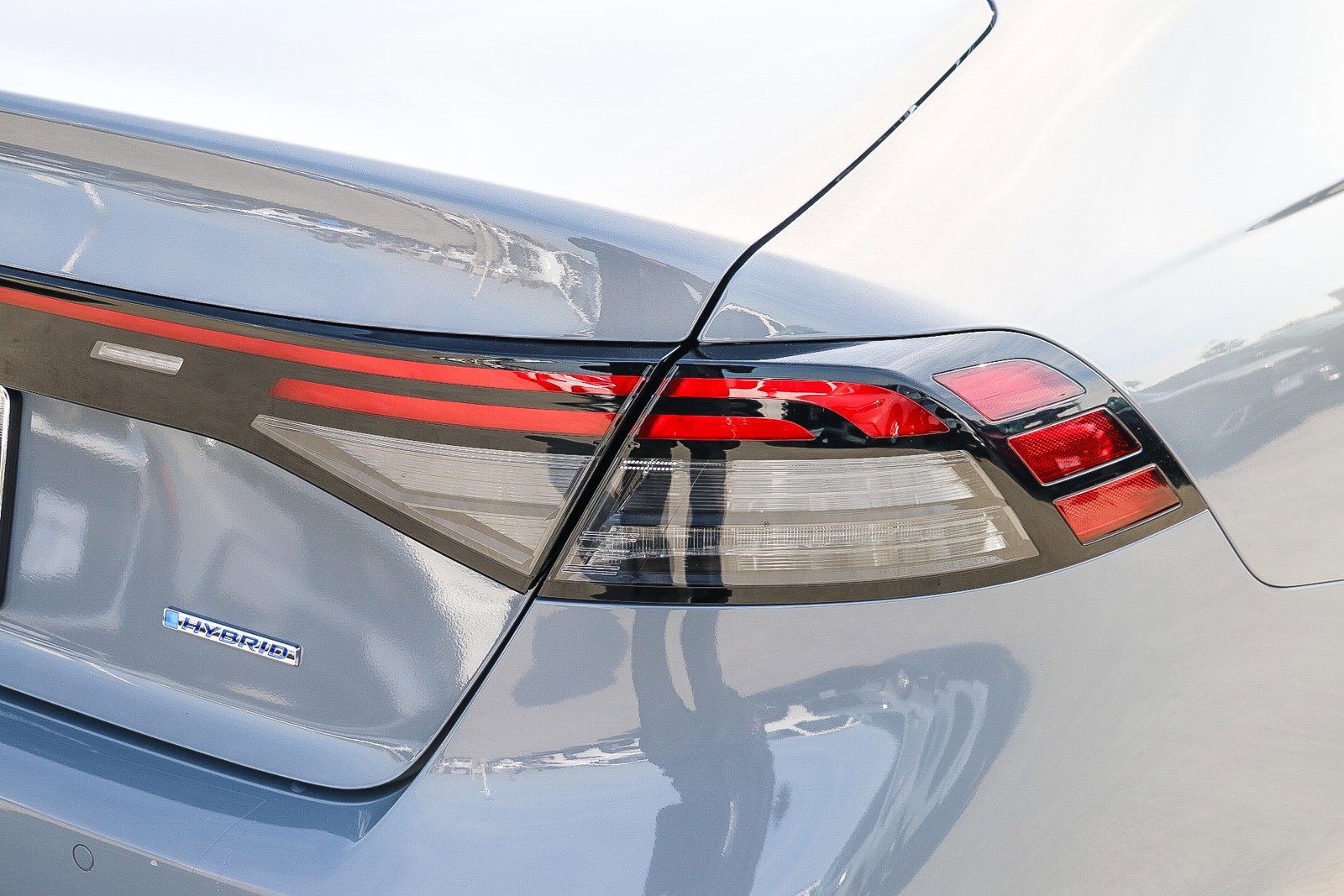 2025 Honda Accord Hybrid EX-L photo 4