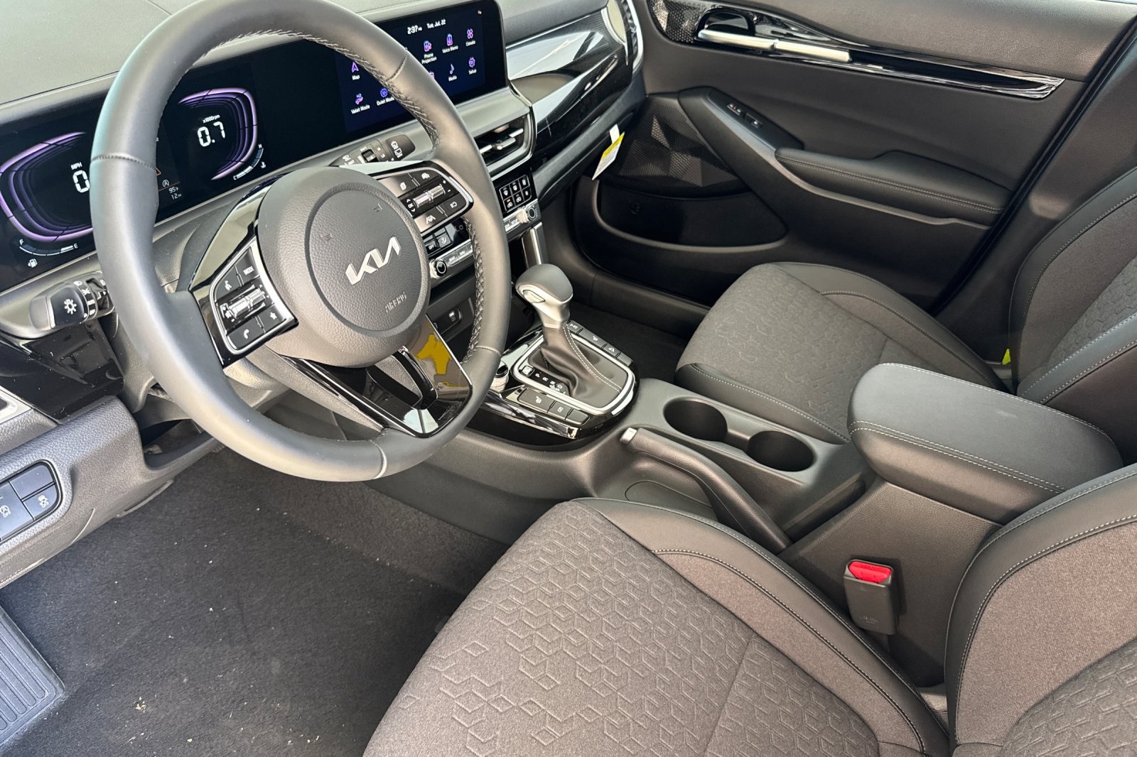 2026 Kia Seltos S photo 6