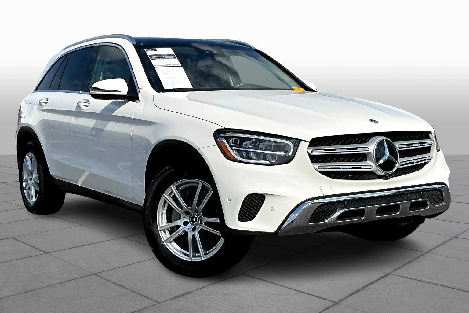 2022 Mercedes Benz GLC 300 photo 2
