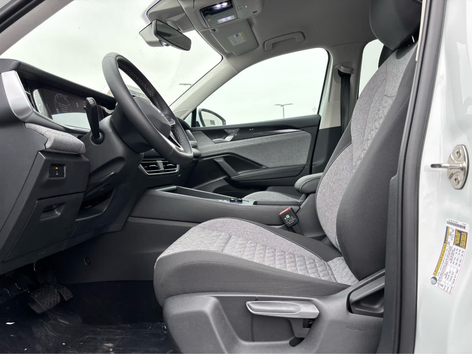 2026 Volkswagen Tiguan S photo 3