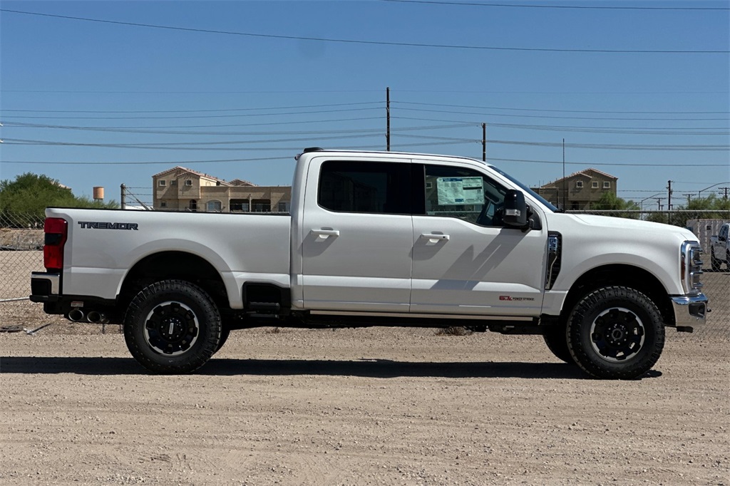 2025 Ford F-350 Lariat photo 3