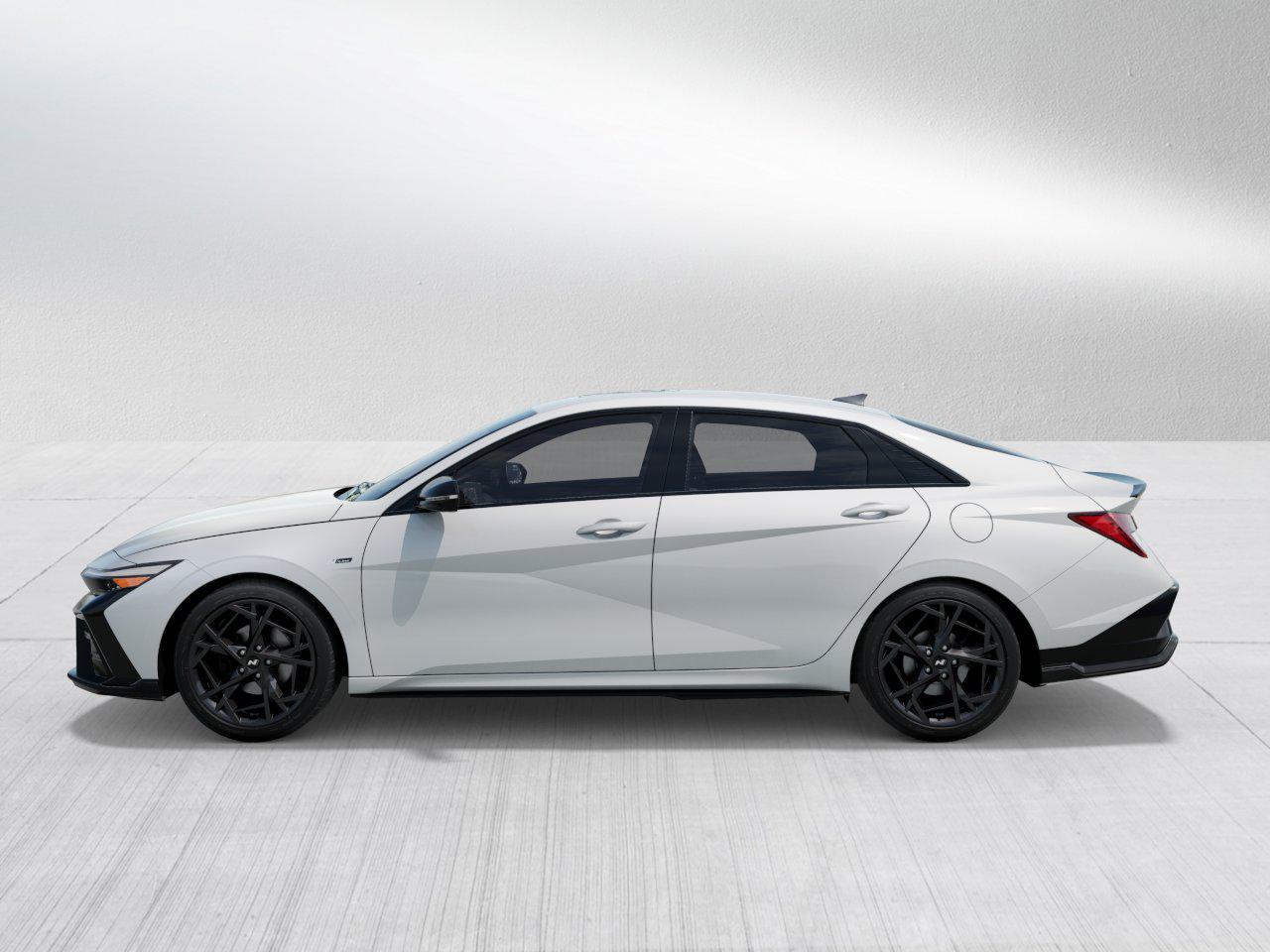 2025 Hyundai Elantra N Line photo 3