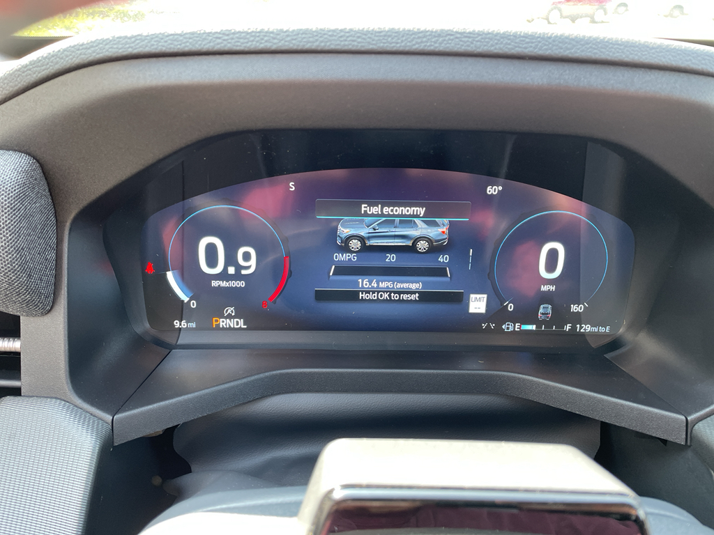 2025 Ford Explorer ST-Line photo 15