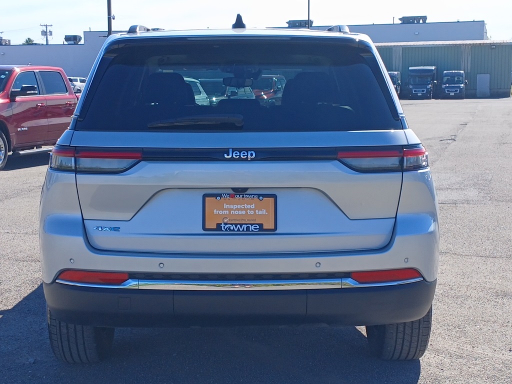 2023 Jeep Cherokee 4xe photo 27