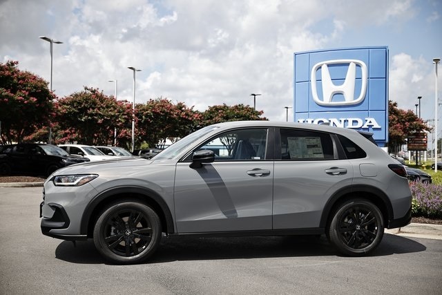 2026 Honda HR-V Sport photo 3