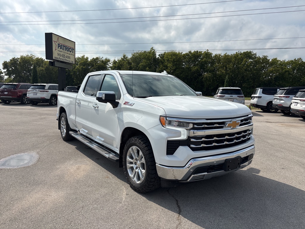 2024 Chevrolet Silverado 1500 LTZ's photo