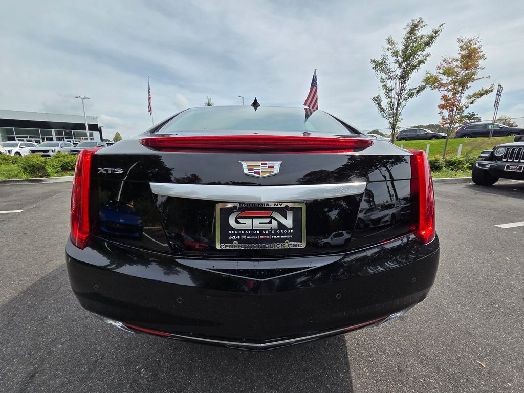 2017 Cadillac XTS Luxury photo 23