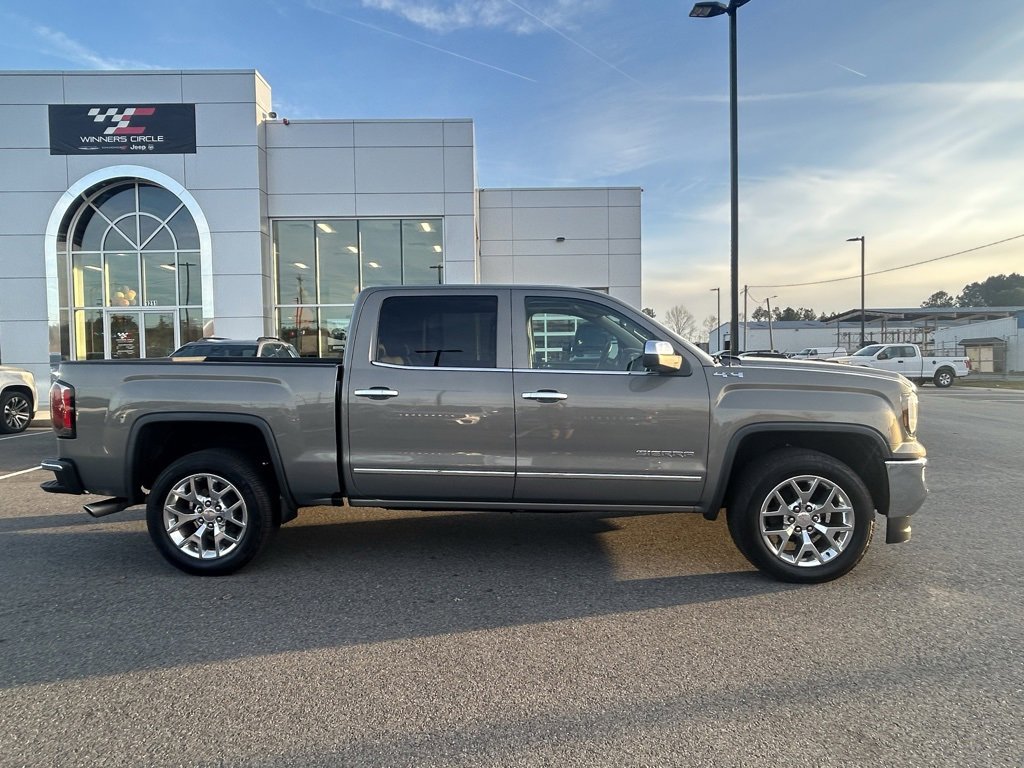 2017 Gmc Sierra 1500 SLT photo 2