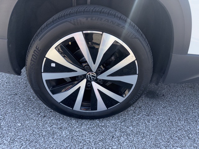 2022 Volkswagen Taos SE photo 10