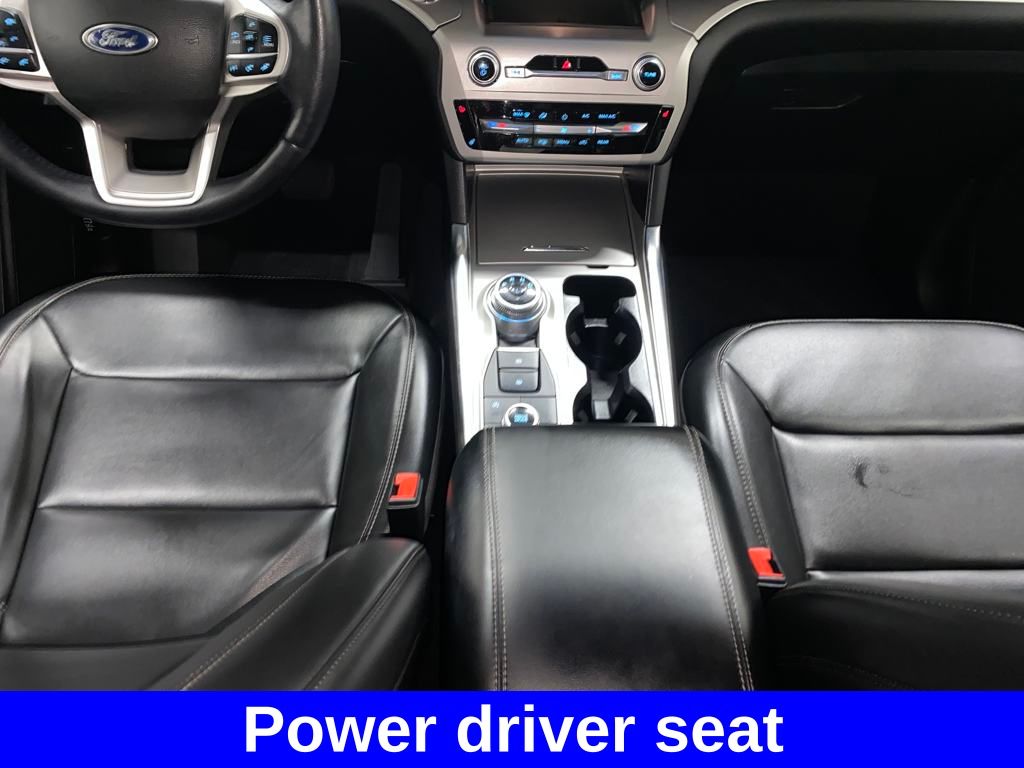 2022 Ford Explorer XLT photo 13