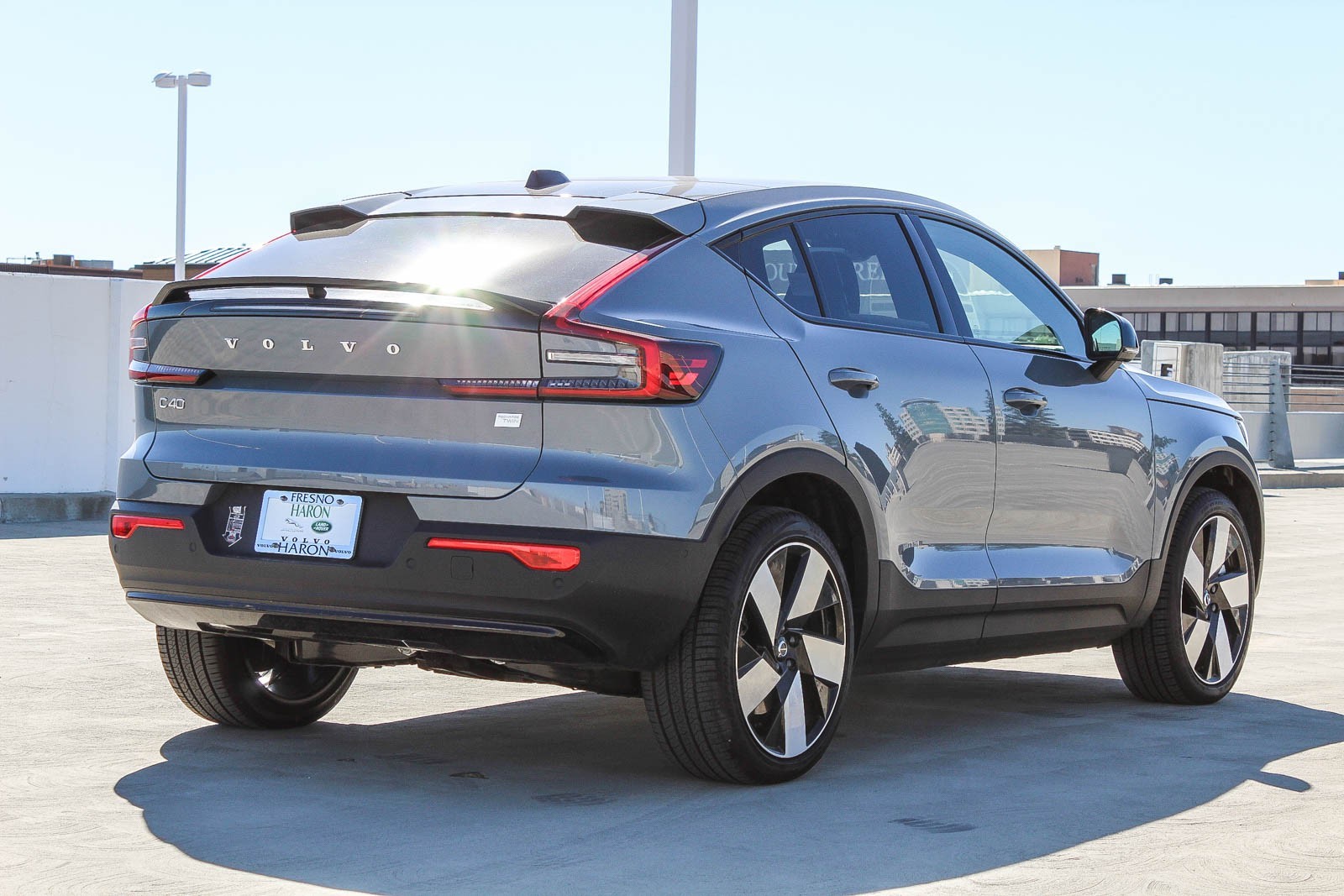 2023 Volvo C40 Recharge Ultimate photo 5