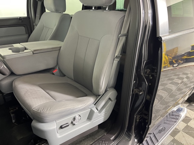 2012 Ford F-150 XLT photo 13
