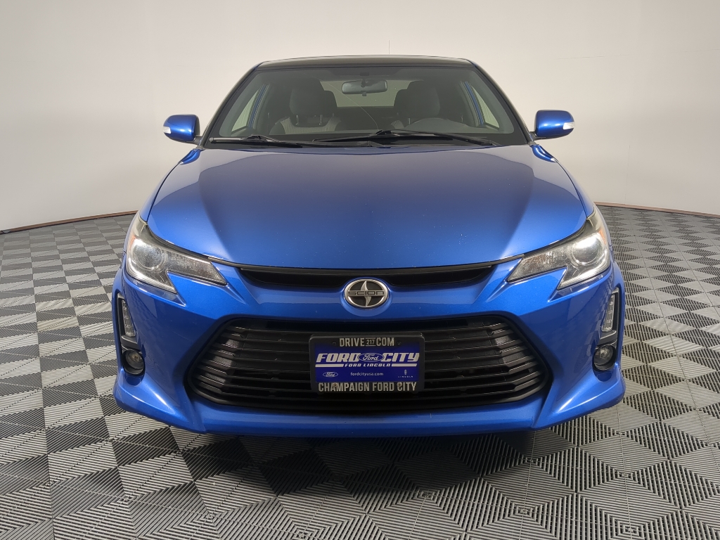 2016 Scion tC photo 2