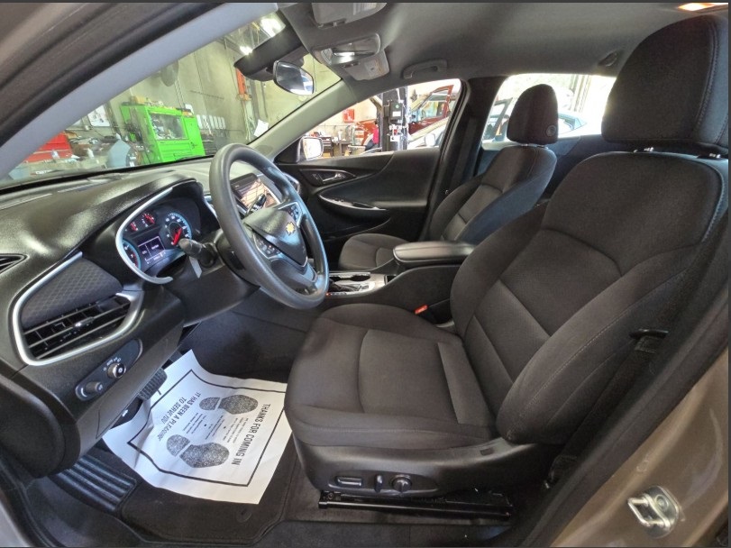 2024 Chevrolet Malibu 1LT photo 11