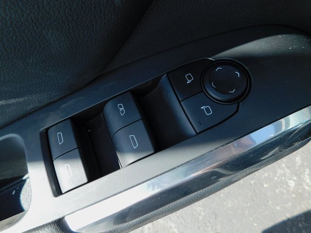 2025 Chevrolet Traverse photo 25