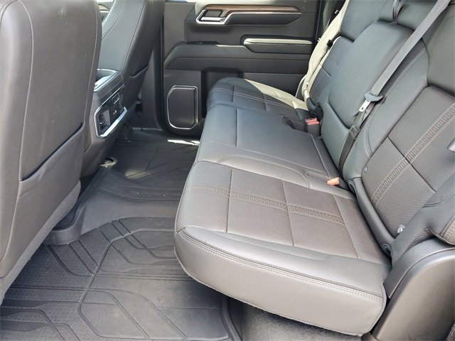 2022 Chevrolet Silverado 1500 High Country photo 22