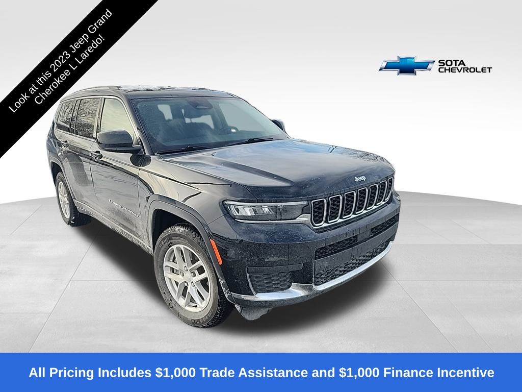 2023 Jeep Grand Cherokee L Laredo's photo
