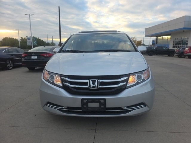 2015 Honda Odyssey EX-L photo 2