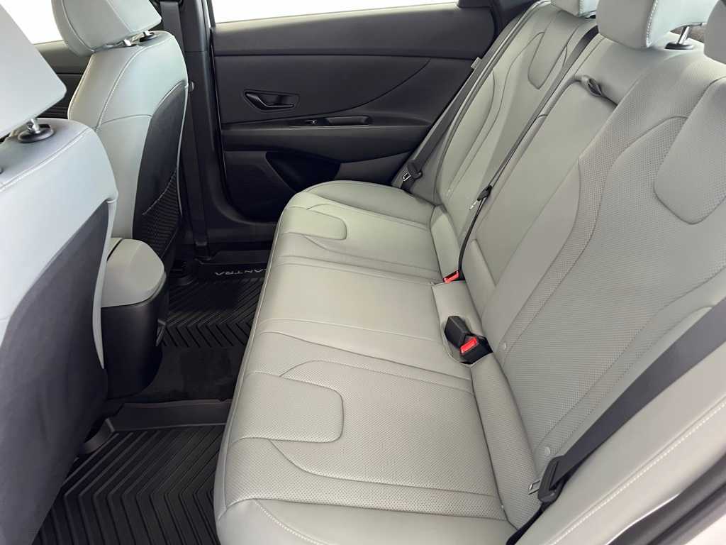 2025 Hyundai Elantra Hybrid Limited photo 45
