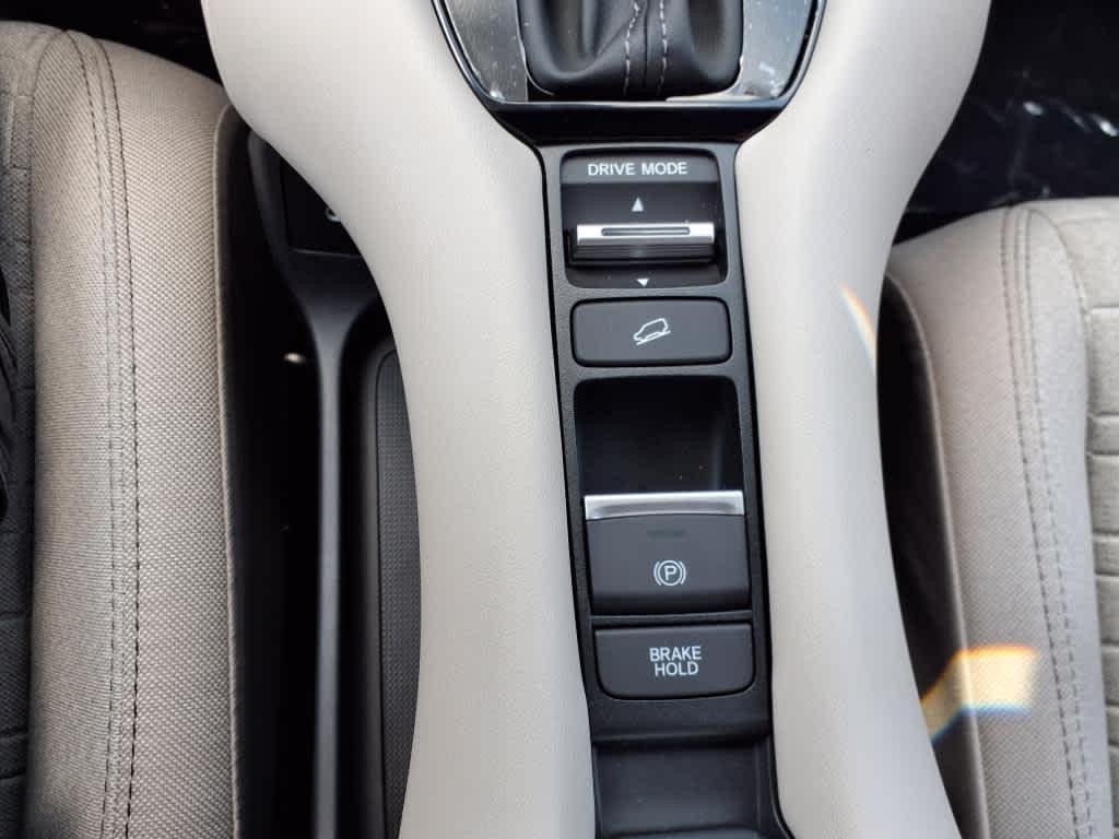 2026 Honda HR-V LX photo 11