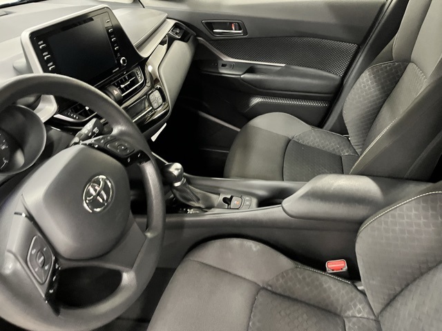 2021 Toyota C-HR LE photo 15