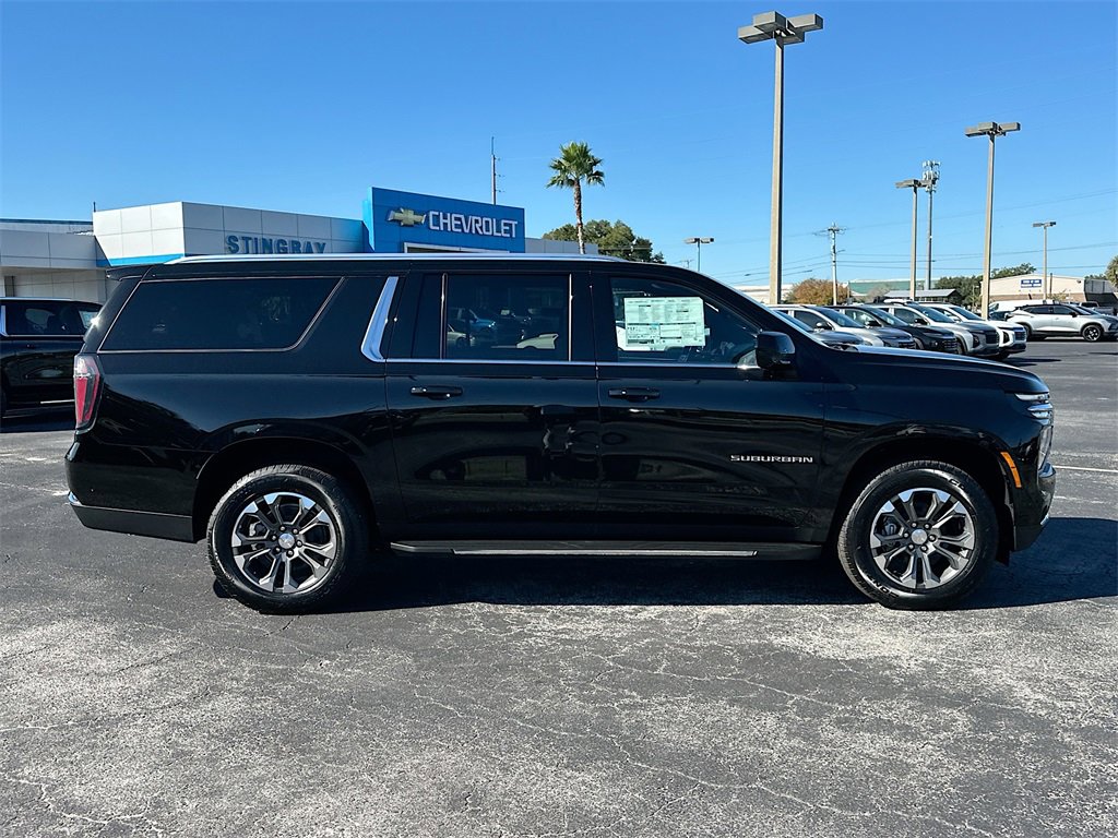 2026 Chevrolet Suburban LS photo 3