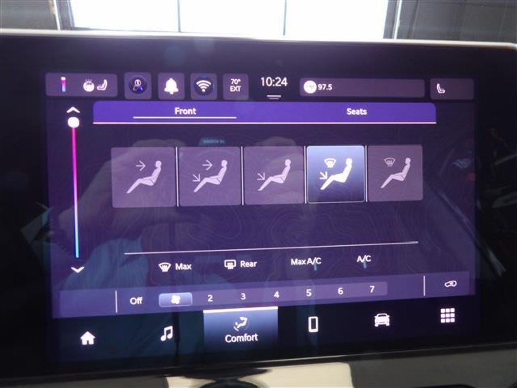 2022 Jeep Compass Latitude Lux photo 29
