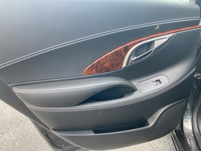 2013 Buick LaCrosse Leather photo 25