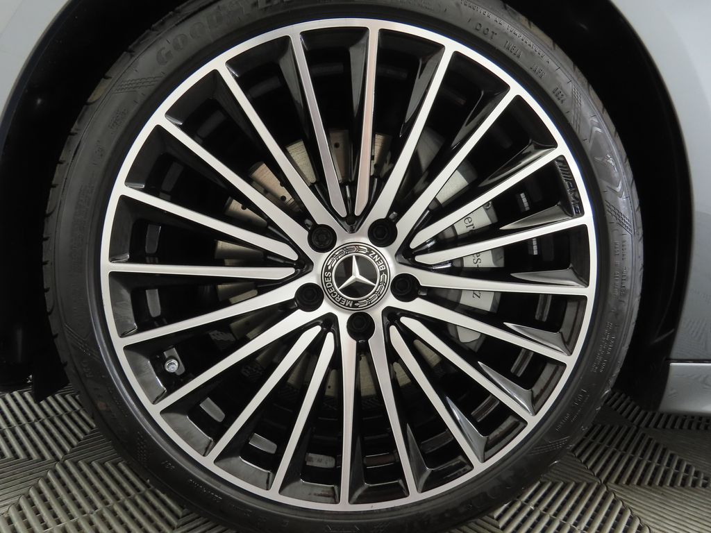 2025 Mercedes Benz C 300 4MATIC photo 30