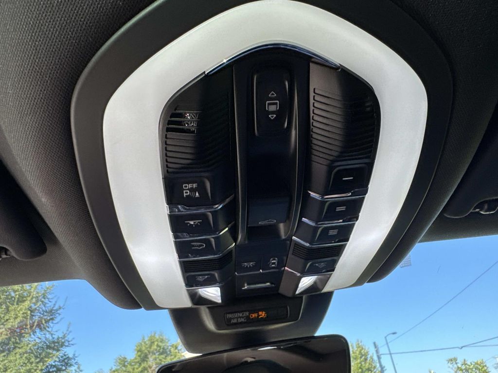 2021 Porsche Macan GTS photo 17